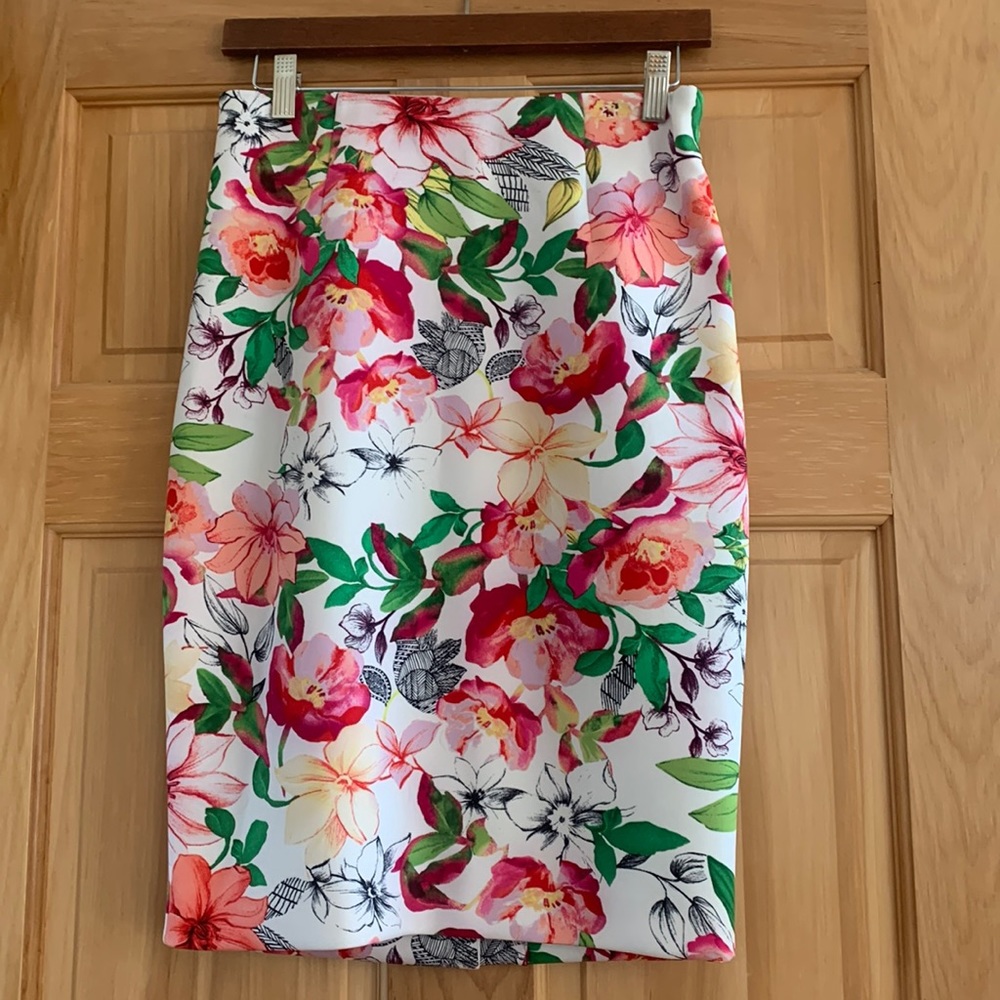 Guess skirt
